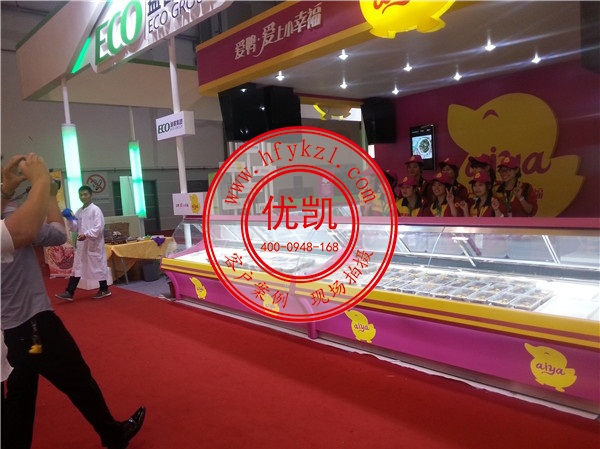 17-SS-YB優(yōu)凱系列展示柜案例圖